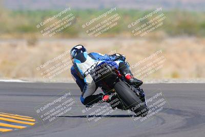 media/Oct-09-2022-SoCal Trackdays (Sun) [[95640aeeb6]]/Turn 14 Backside (1125am)/